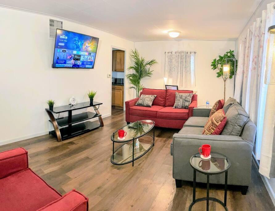 ウォキーガン*King Bed/3Bds House Near Naval Base & 6Flags*アパートメント エクステリア 写真