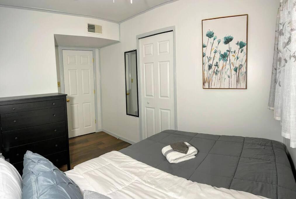 ウォキーガン*King Bed/3Bds House Near Naval Base & 6Flags*アパートメント エクステリア 写真